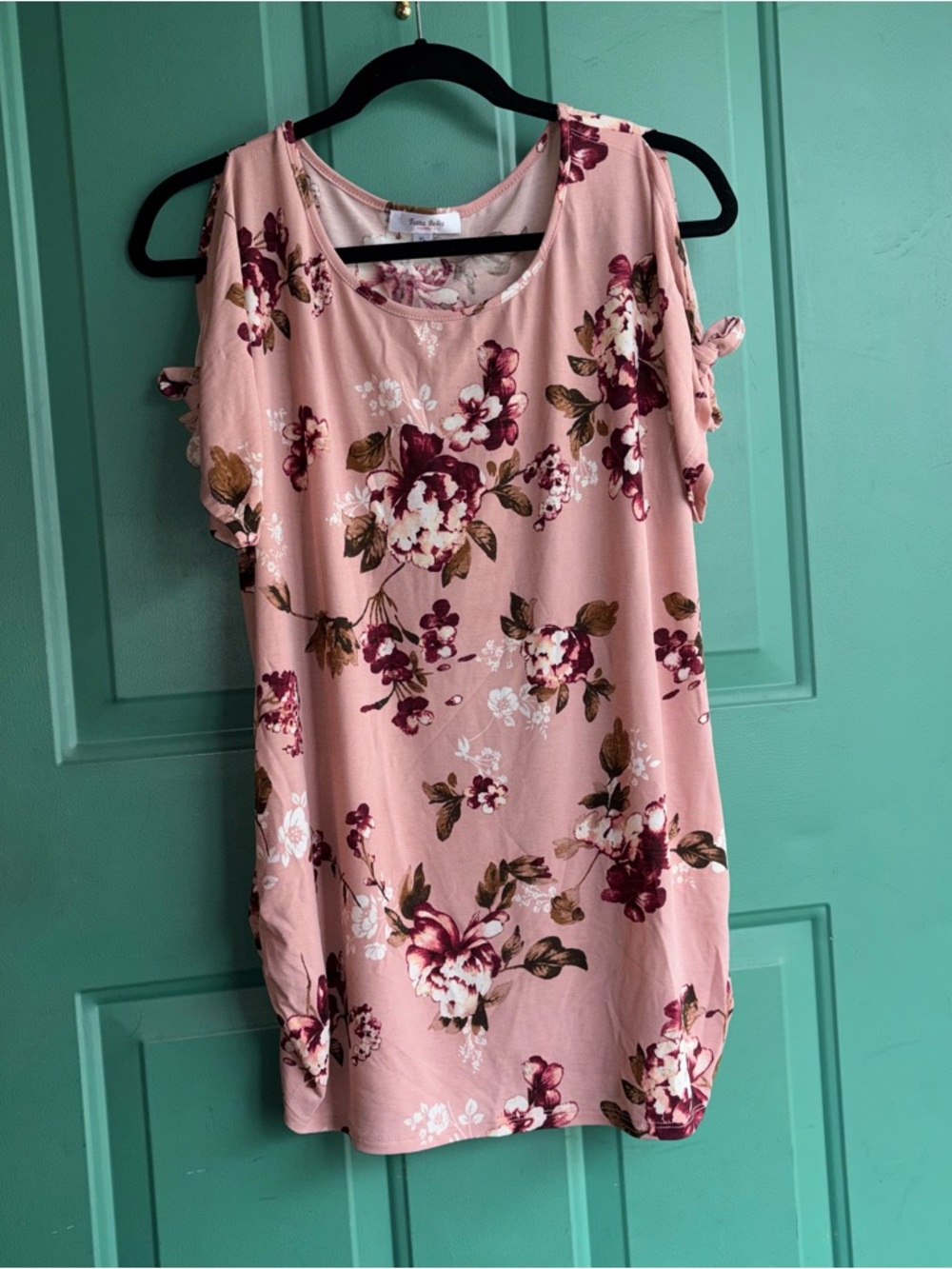 Tutta Bella XL Maternity Pink Floral Cold-Shoulder Top